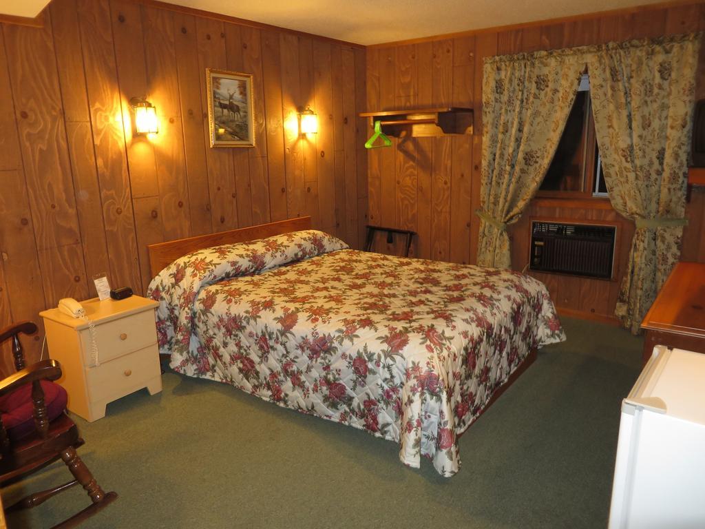 Travelers Inn Motel Eagle River Quarto foto