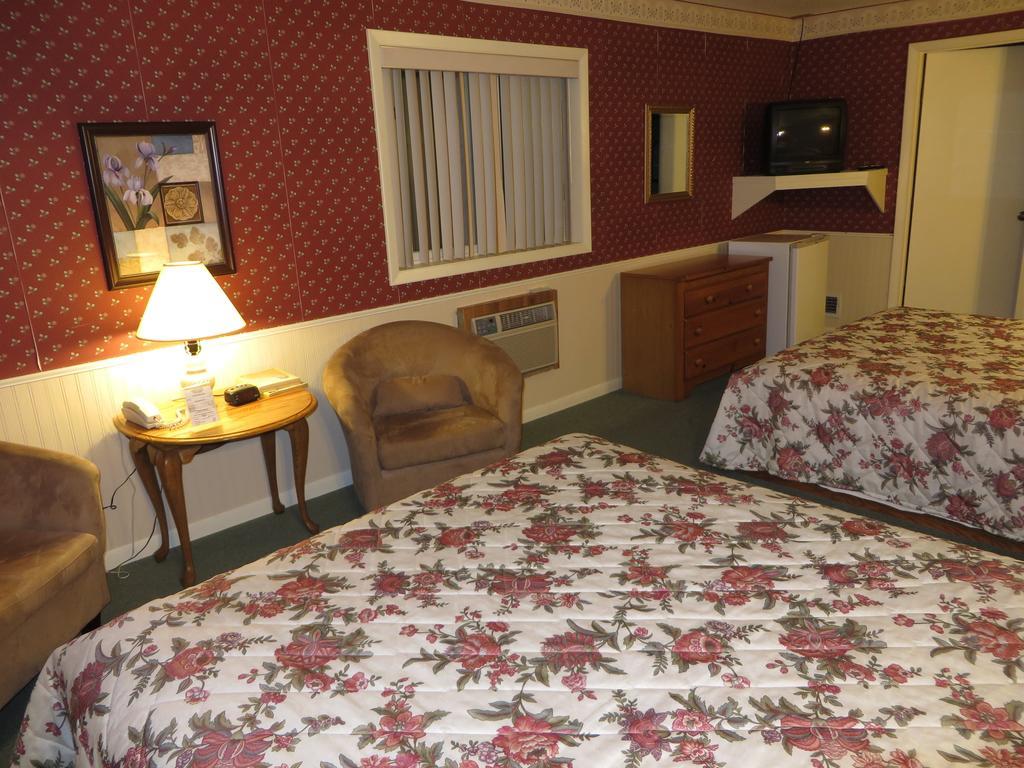 Travelers Inn Motel Eagle River Quarto foto